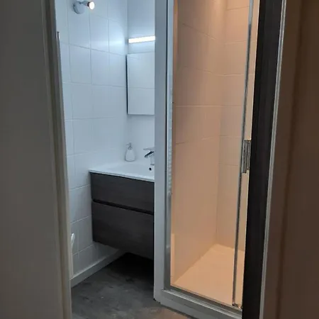 4-star Beachfront Appartment- Sea View Apartment Cannes