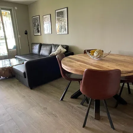 4-star Beachfront Appartment- Sea View Apartment