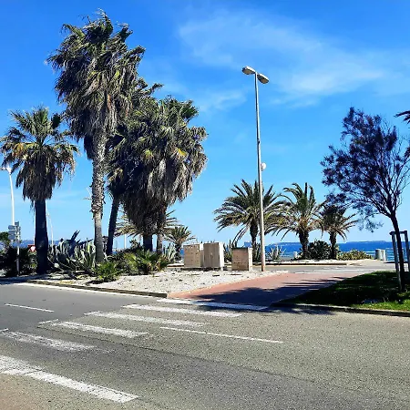 4-star Beachfront Appartment- Sea View Appartamento Cannes